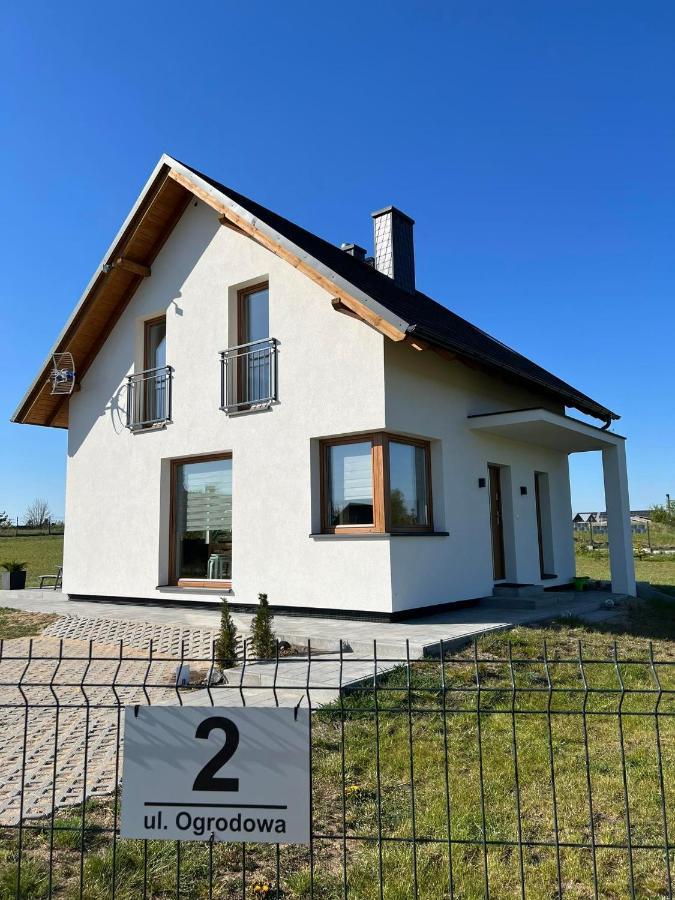 Dom Na Kaszubach "White House" Caloroczny Na Wylacznosc Stężyca Bagian luar foto
